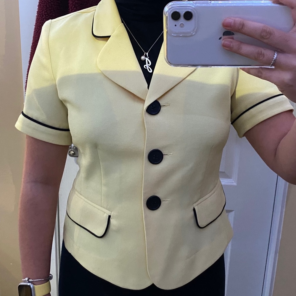 Light yellow blazer - Picture 5 of 7